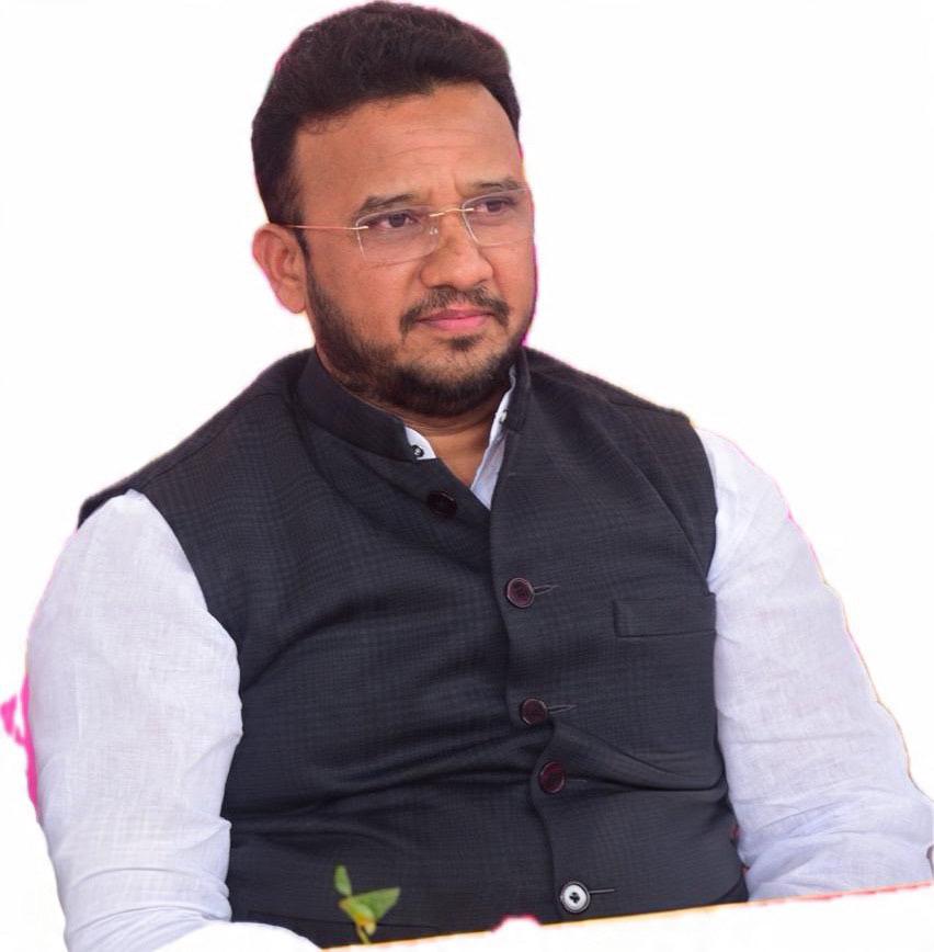 वक्फ बोर्डाची ट्रिब्युनलमध्ये धाव ; काळजी करू नका, साथ द्या , नोंदणी होईलच*     *महाराष्ट्रातील प्रत्येक वक्फ संस्था उम्मीद पोर्टलवर नोंदणी केल्याशिवाय स्वस्थ बसणार नाही – ना. समीर काझी*