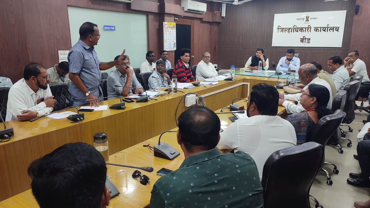 अल्पसंख्यांकांच्या मागणीला यश खुर्शीद आलम यांनी मानले आभार,*  *जिल्हाधिकारी साहेब तीन महिन्याला अल्पसंख्याकांची बैठक घेणार,*