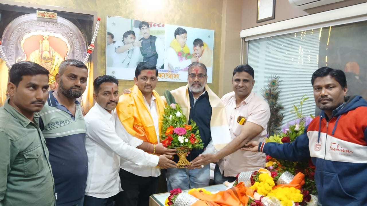 प्रभाग क्रमांक ७ च्या नवनिर्वाचित नगरसेवकांचा भव्य सत्कार