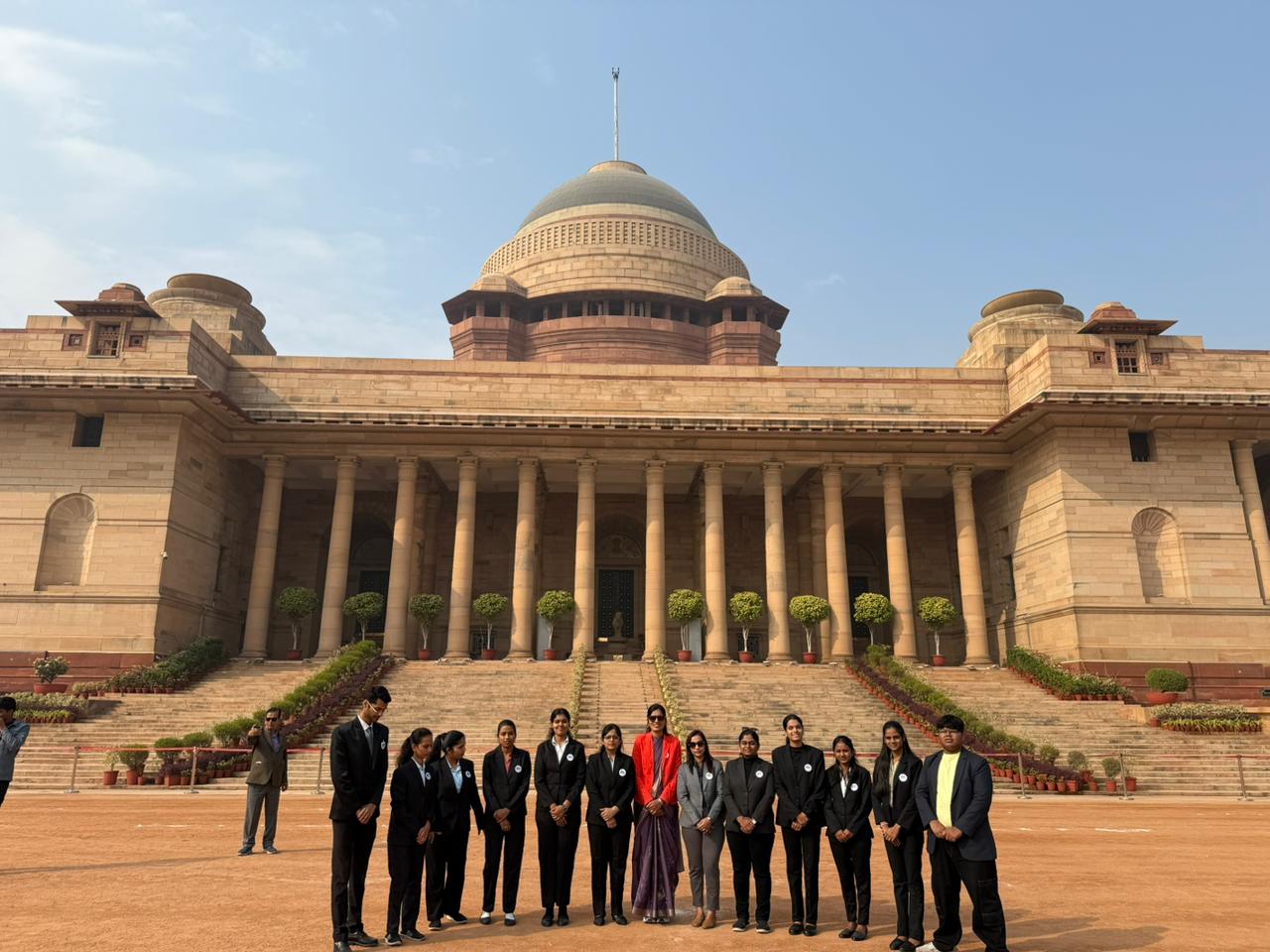 अमरावती विभागातुन गो. से. महाविद्यालयाच्या कु. धनश्री मिश्राची “दिल्ली वॉरियर” म्हणून अभ्यास दौरा संपन्न