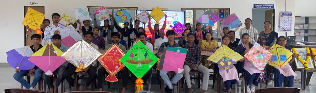 गो. से. महाविद्यालयात पतंगोत्सवास भरभरून प्रतिसाद