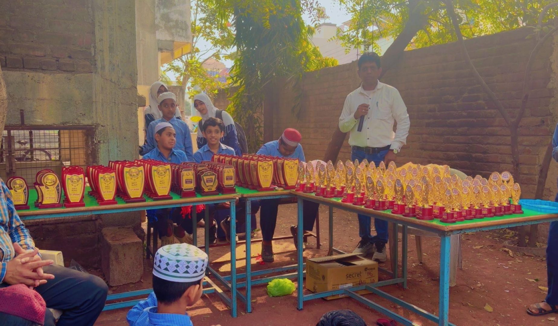 विद्यार्थ्यांच्या सर्वांगीण विकासासाठी क्रीडा स्पर्धा आवश्यक*   : *_अलहूदा उर्दू प्राथमिक शाळेत क्रीडा स्पर्धेचे पारितोषिक वितरण समारंभ उत्साहात_ 