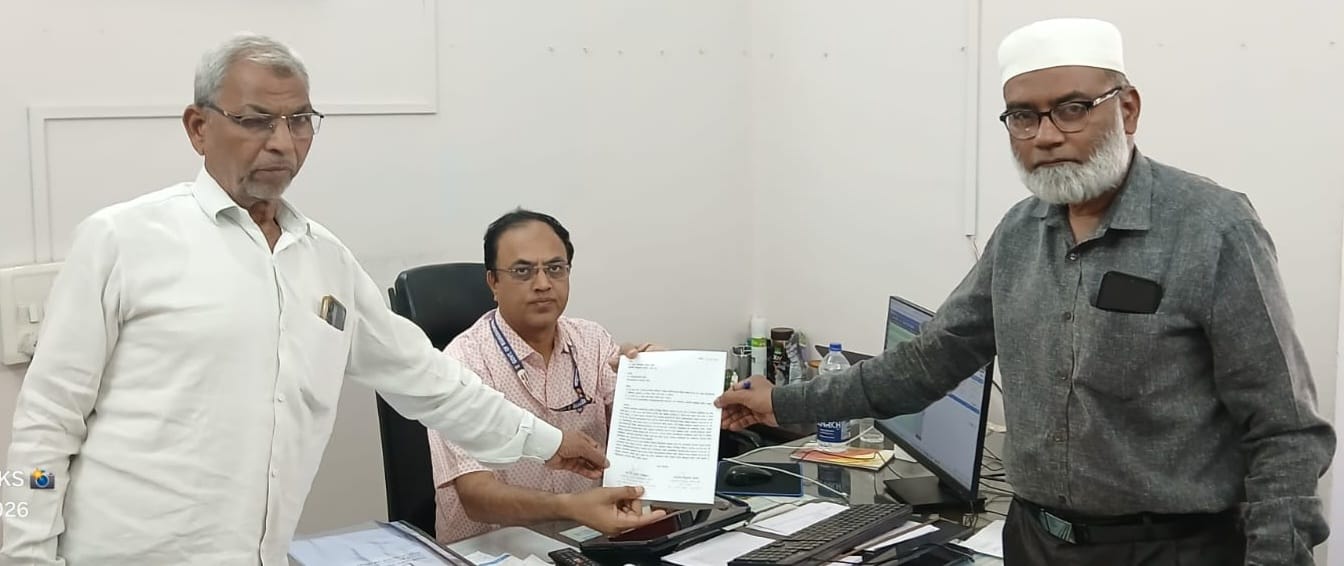 एस.आय.आर. प्रक्रियेतून भारतीय नागरिकांचे राष्ट्रीयत्व संपविण्यात आल्यास जबाबदार कोण?  आठवडा संपला तरी बी.एल.ओ. फिरकले नाहीत; उर्वरित २५ दिवसात काय करतील?