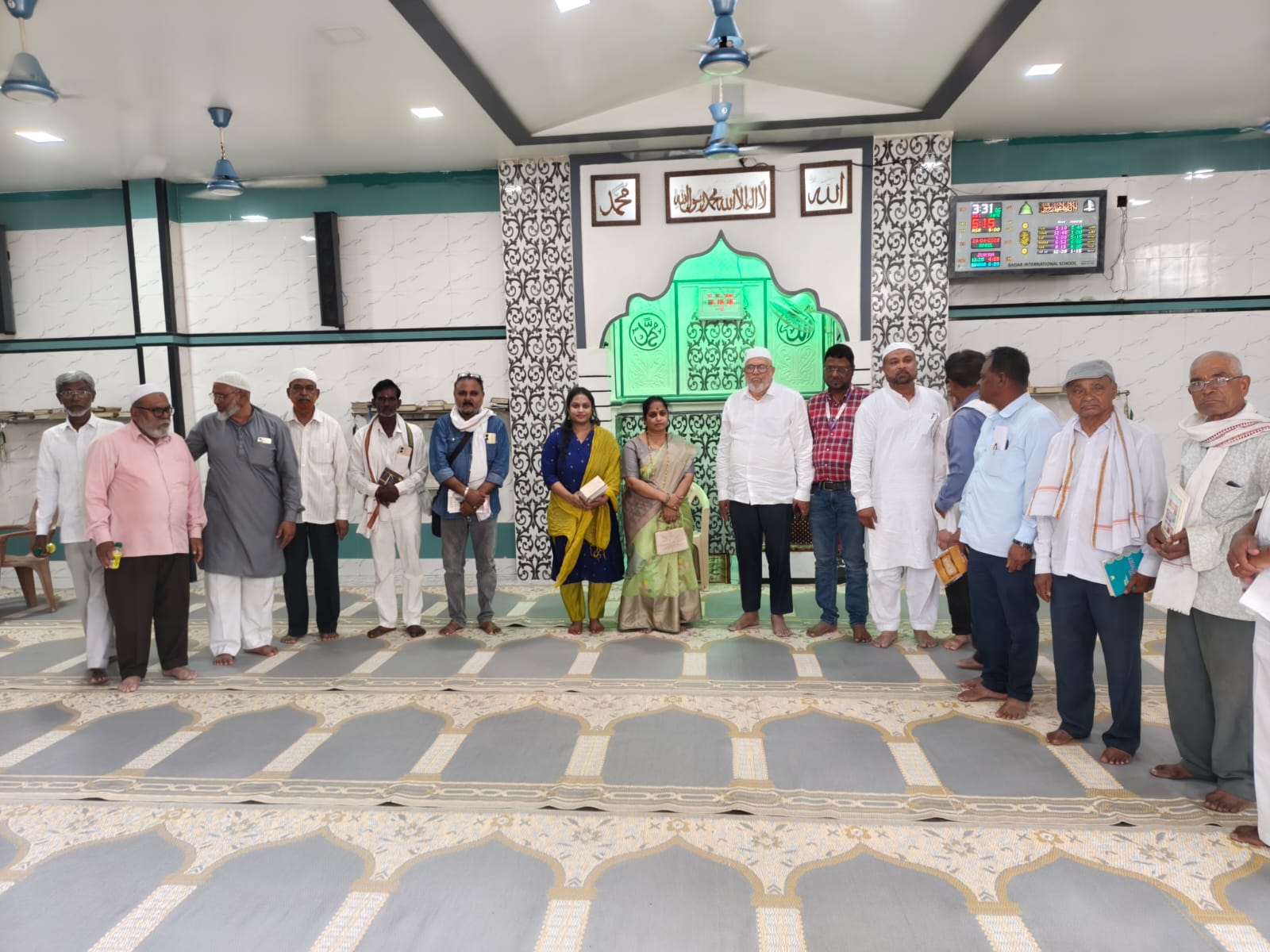 गेवराई येथे आंतरधर्मीय सौहार्दाचा आदर्श कार्यक्रम; मशीद हाफिजिया परिचय सादर